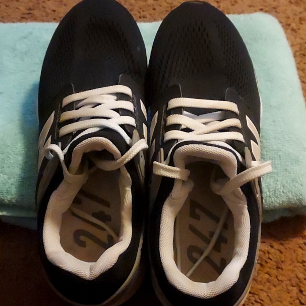 New Balance Sneakers